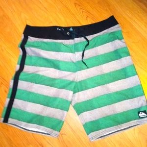 Quicksilver Men's Striped Board Short/ Swim Trunk ( size 38)
